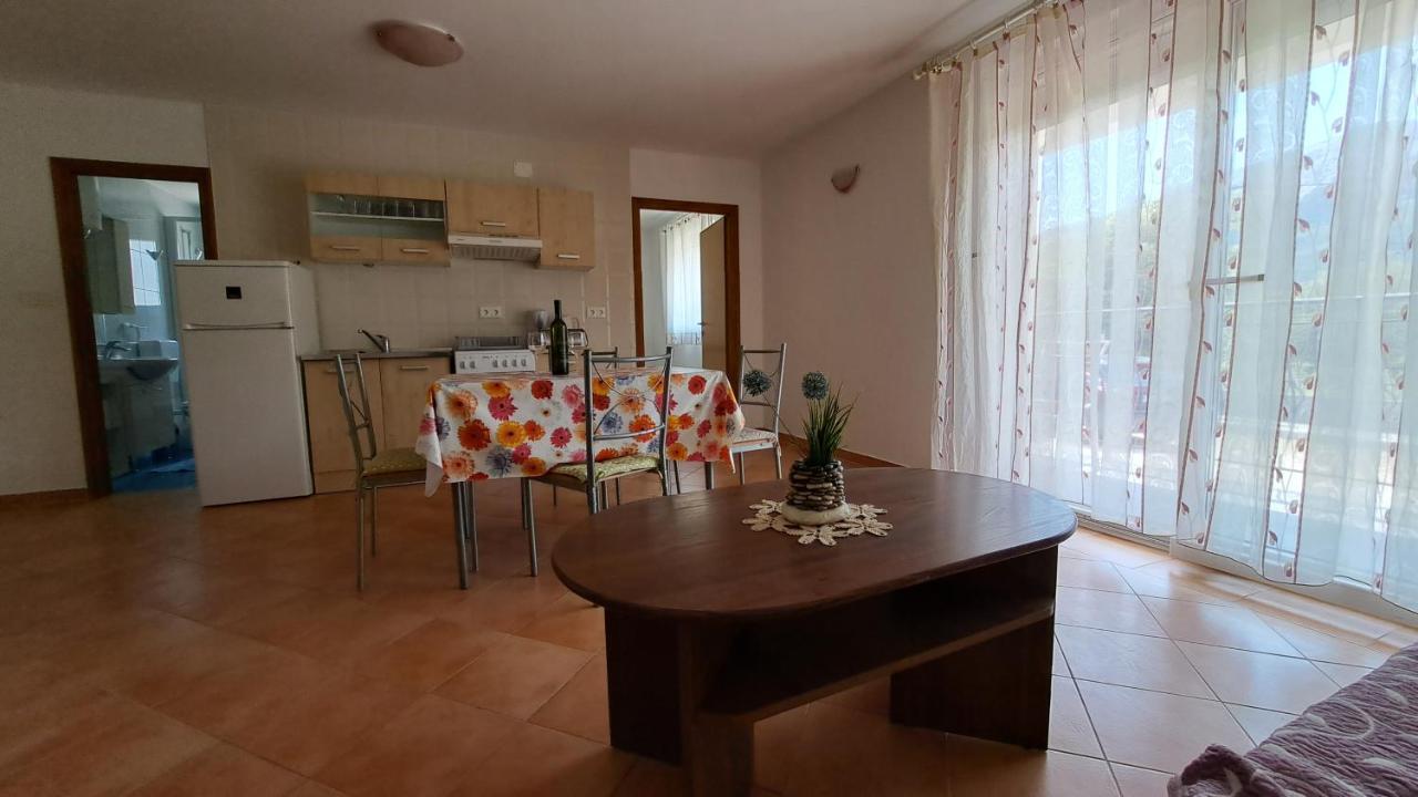 Cozy Apartments Baska Exteriér fotografie